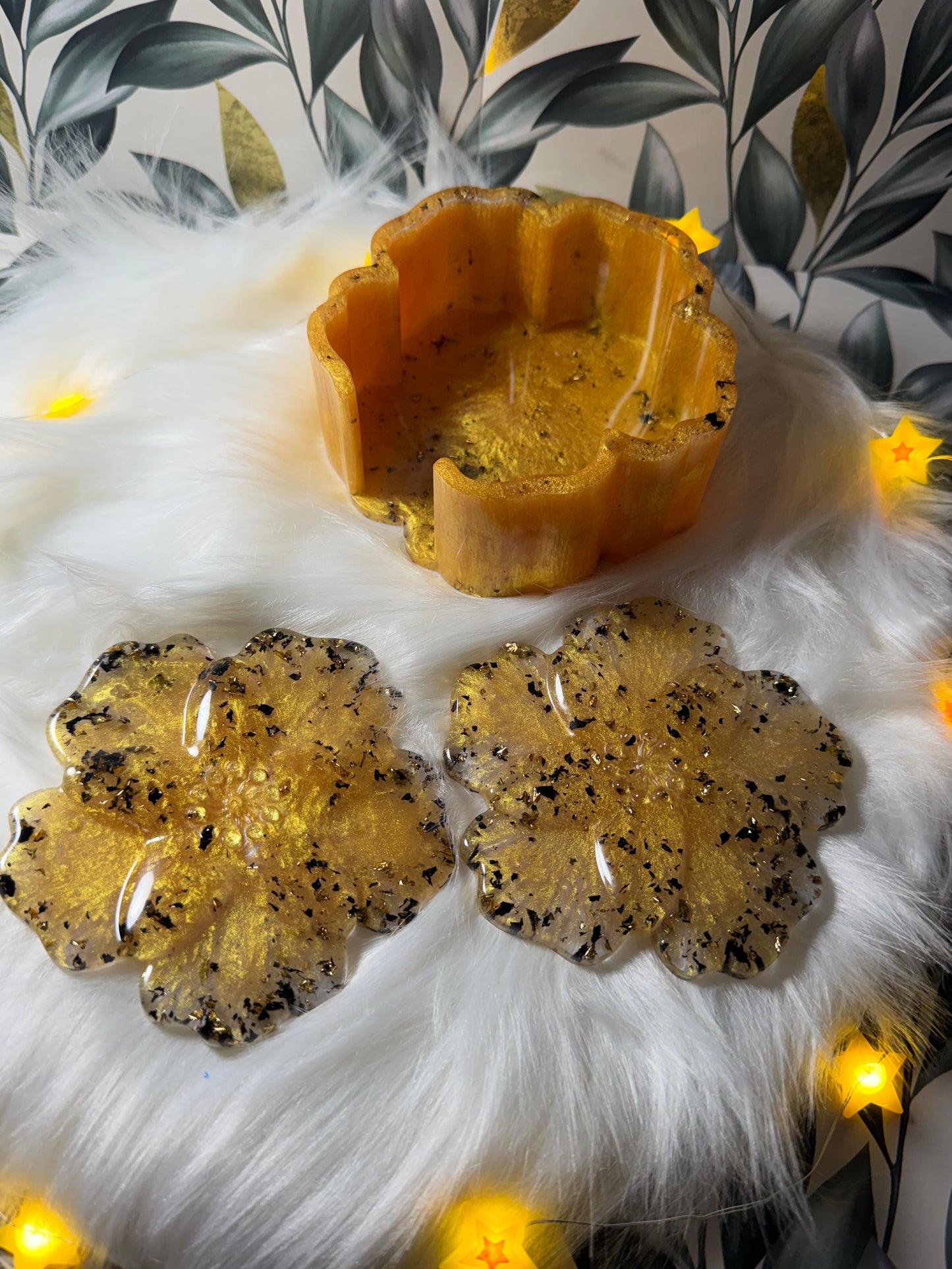 Gold Floral Resin Handmade Flower Coaster Set, Luxury Drink Coasters, Resin Home Decor
